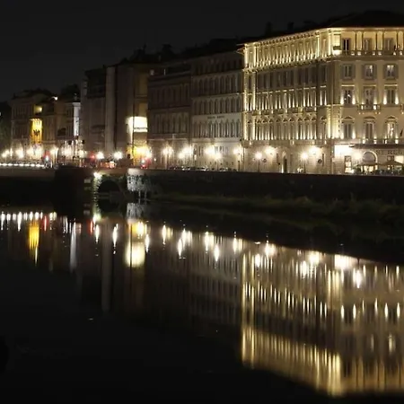 Florentine Style In San Frediano Daire